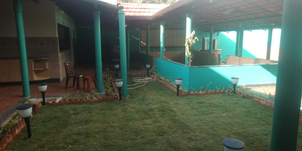 M G Residency Hotel Chikmagalur Exterior photo
