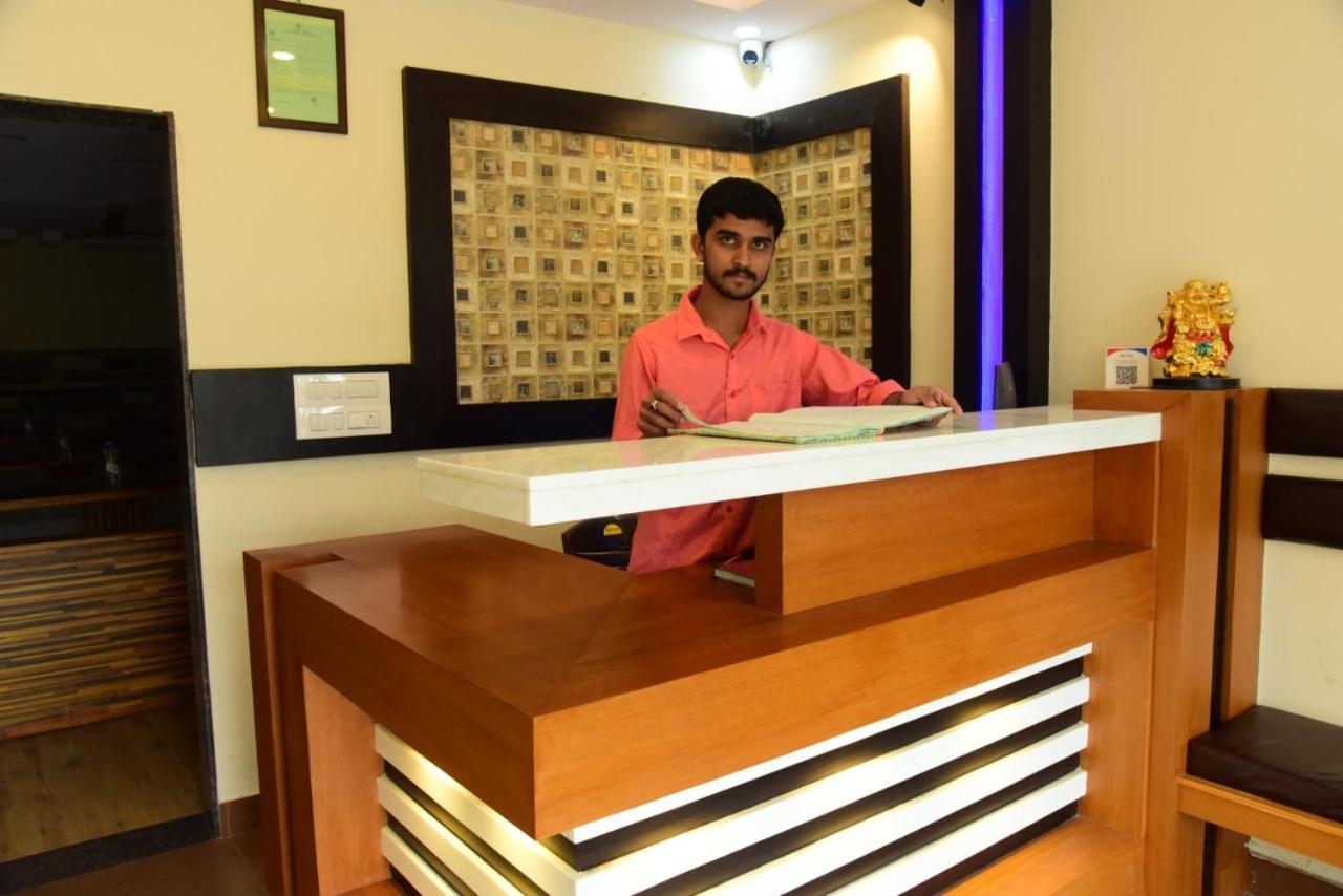 M G Residency Hotel Chikmagalur Exterior photo